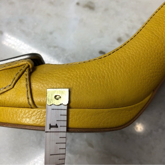 Fossil Maddox Mustard Leather chunky block heel with silver buckle toe pump. 8 - Picture 10 of 12